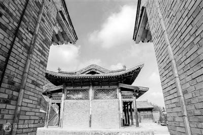 蘭州莊嚴(yán)寺，曾經(jīng)是一位帝王的皇宮內(nèi)苑