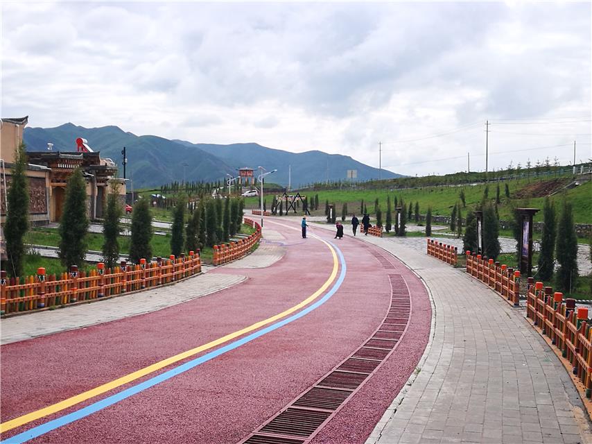 甘肅甘南州夏河縣安果村：吃上“旅游”飯，安心奔小康