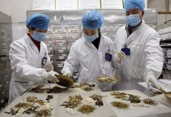 新冠肺炎疫情人物同防市民如何做？請看這里！