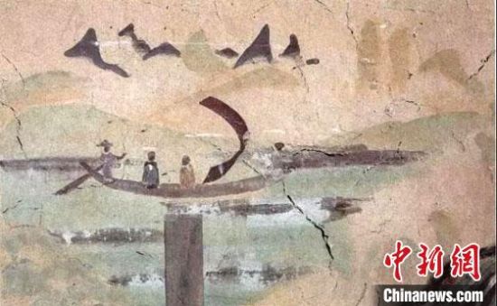 “一人搖櫓晃扁舟，兩人撐篙水上漂?！眻D為莫高窟第323窟《搖櫓帆船》（初唐）?！《鼗脱芯吭汗﹫D