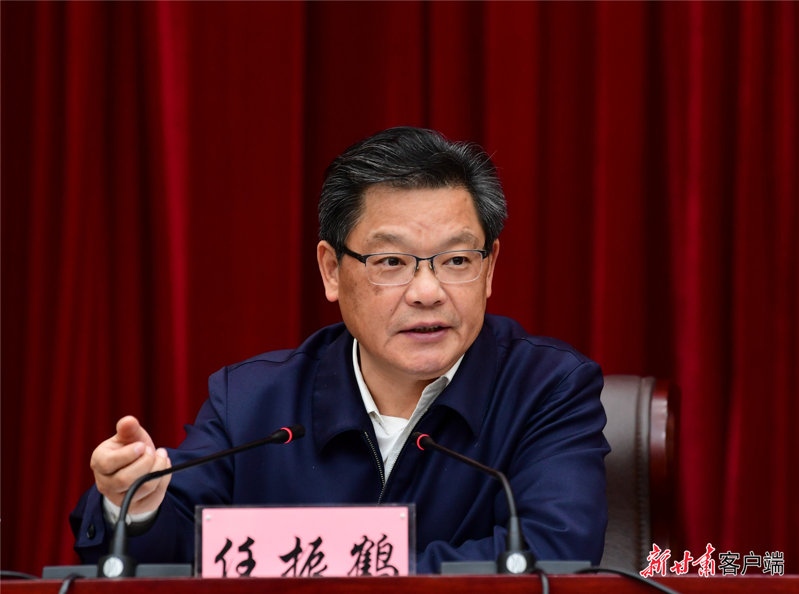 任振鶴在全省新型城鎮(zhèn)化工作推進會議上強調(diào)：凝心聚力抓落實、蹄疾步穩(wěn)向前進，奮力推進新型城鎮(zhèn)化建設(shè)再上新臺階