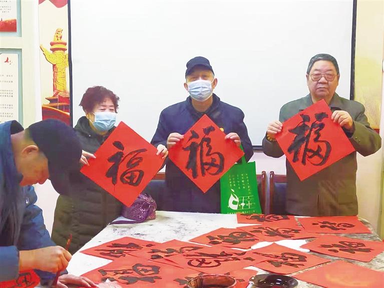 蘭州：“幸福敲門 新春送?！被顒?dòng)情暖萬(wàn)家