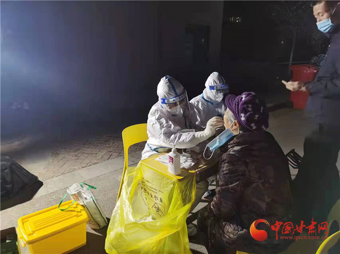 專家詳解新版新冠診療方案：為何輕型病例可以不住院了？